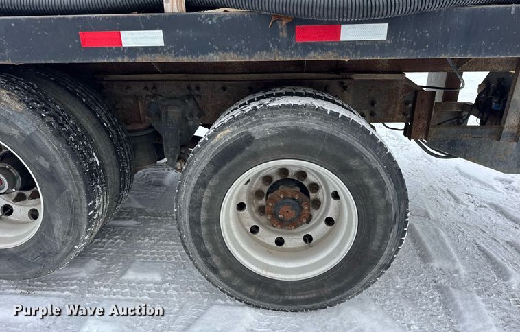 image for item OG9749 2002 Sterling A9500 flatbed truck