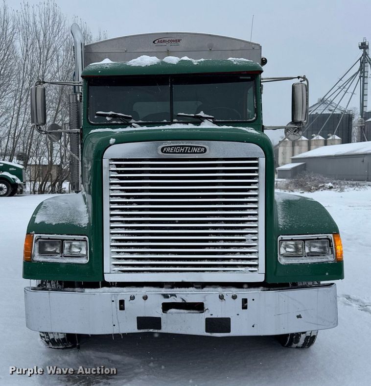 image for item OG9754 2000 Freightliner FLD120 fertilizer delivery truck