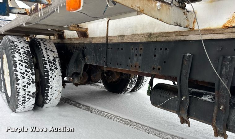 image for item OG9754 2000 Freightliner FLD120 fertilizer delivery truck