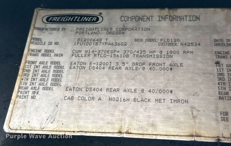 image for item OG9754 2000 Freightliner FLD120 fertilizer delivery truck