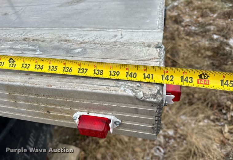 image for item DH9511 1988 International  1654 flatbed truck