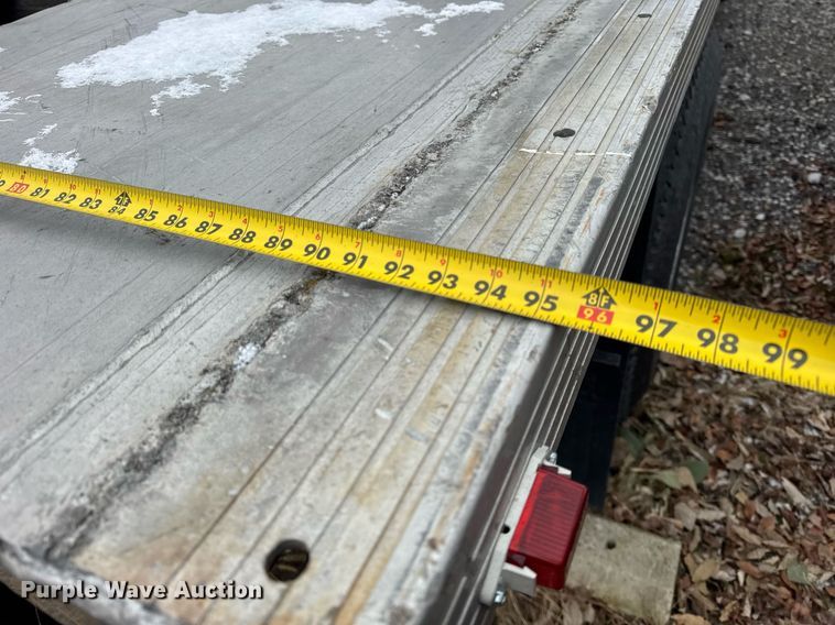 image for item DH9511 1988 International  1654 flatbed truck