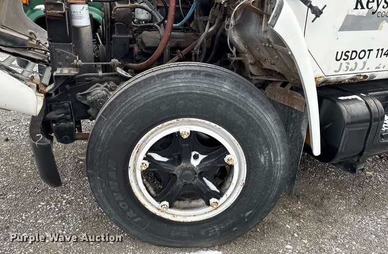 image for item DH9511 1988 International  1654 flatbed truck