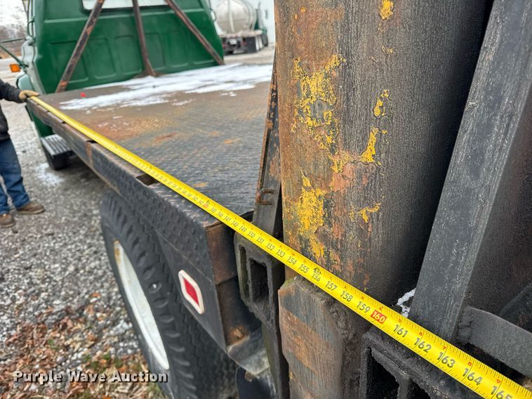 image for item DH9515 1981 GMC C7000 crane truck