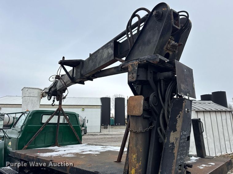 image for item DH9515 1981 GMC C7000 crane truck