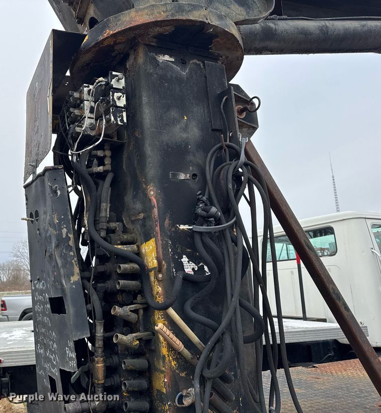 image for item DH9515 1981 GMC C7000 crane truck