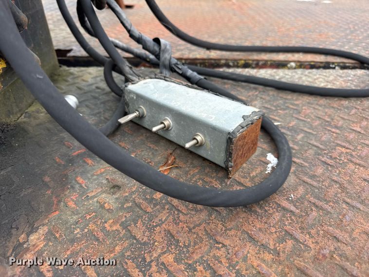 image for item DH9515 1981 GMC C7000 crane truck