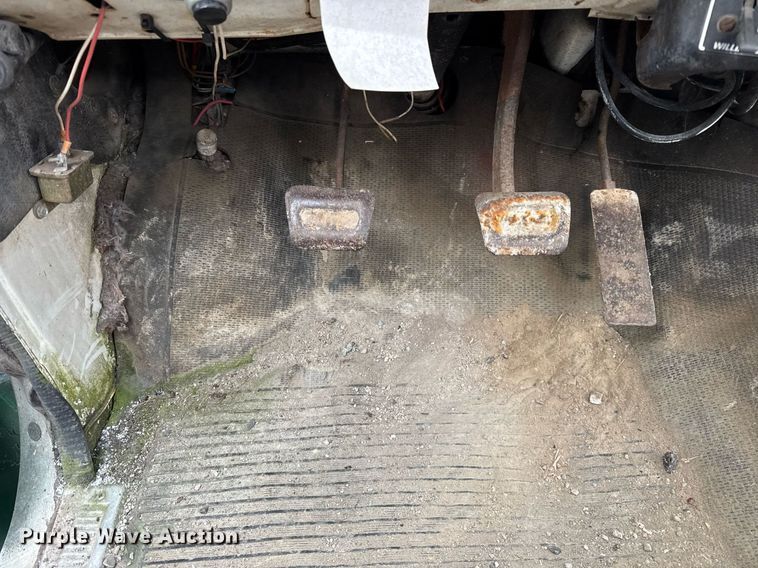 image for item DH9515 1981 GMC C7000 crane truck