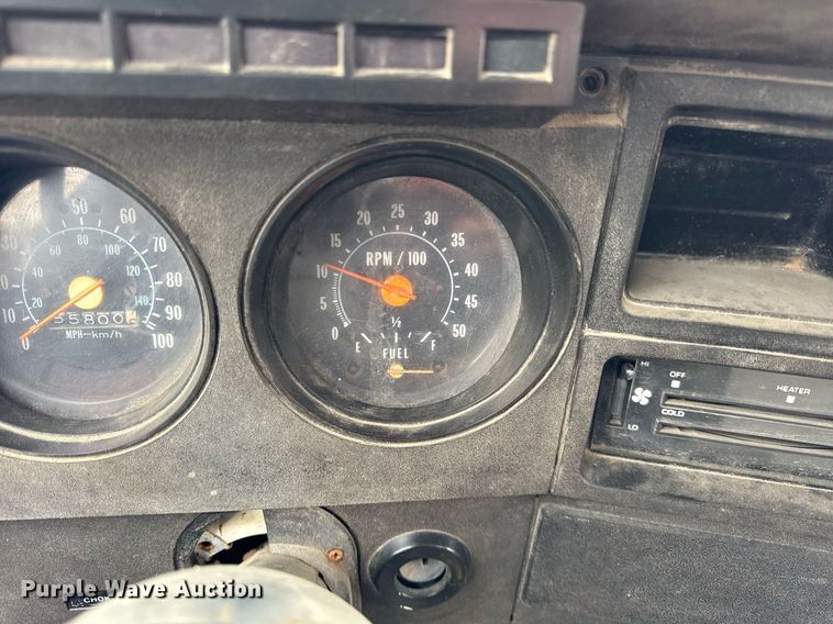 image for item DH9515 1981 GMC C7000 crane truck