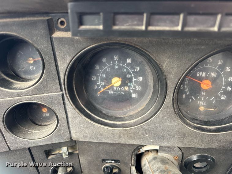 image for item DH9515 1981 GMC C7000 crane truck