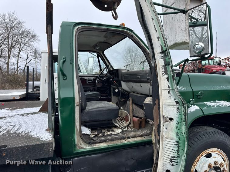 image for item DH9515 1981 GMC C7000 crane truck