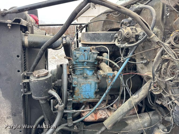 image for item DH9515 1981 GMC C7000 crane truck