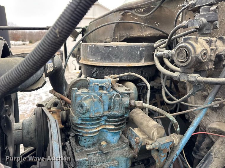 image for item DH9515 1981 GMC C7000 crane truck