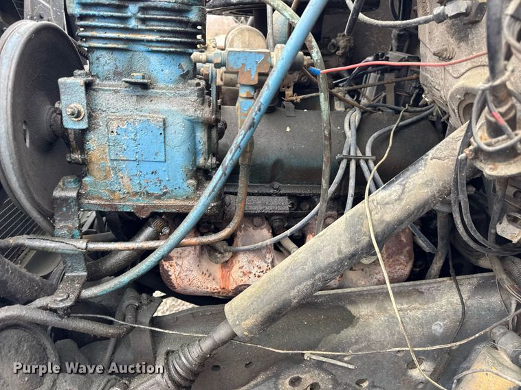 image for item DH9515 1981 GMC C7000 crane truck