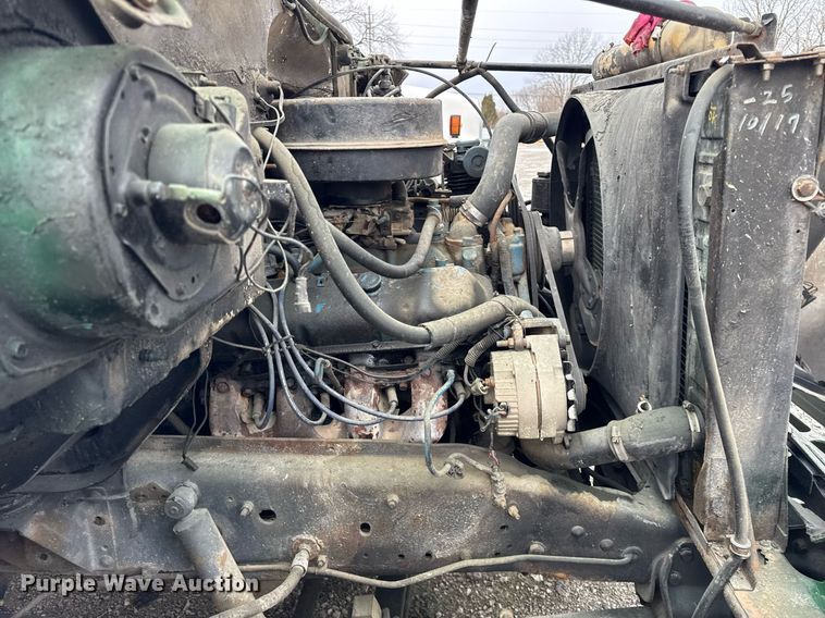 image for item DH9515 1981 GMC C7000 crane truck