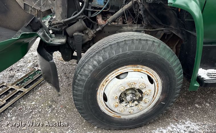 image for item DH9515 1981 GMC C7000 crane truck