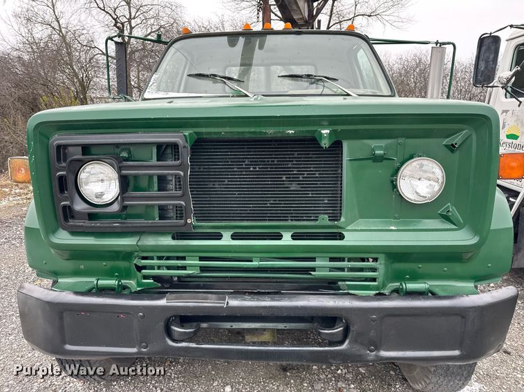 image for item DH9515 1981 GMC C7000 crane truck