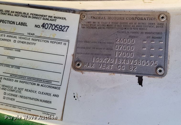 image for item DH9515 1981 GMC C7000 crane truck