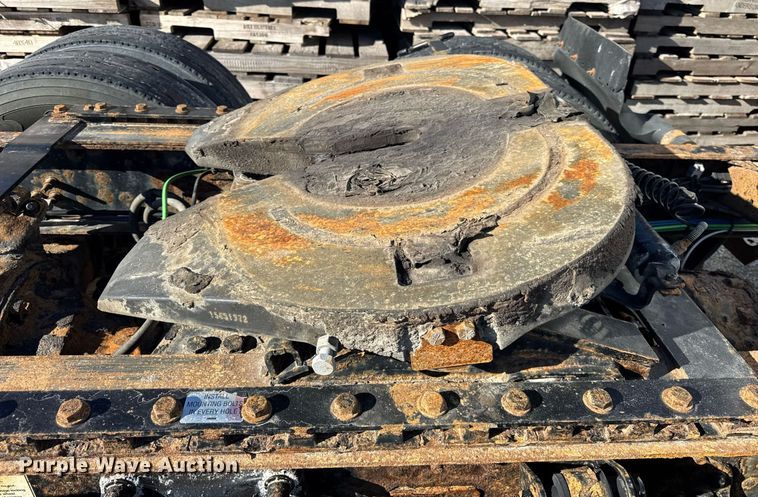 image for item DH9763 2014 Freightliner Cascadia semi truck