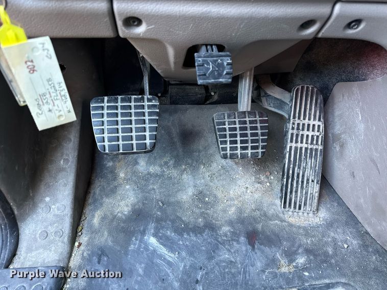 image for item DH9763 2014 Freightliner Cascadia semi truck