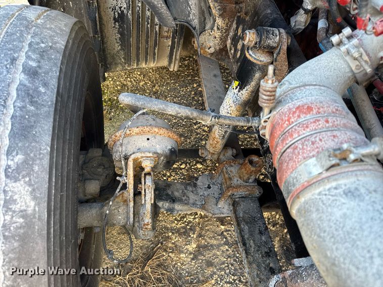 image for item DH9763 2014 Freightliner Cascadia semi truck