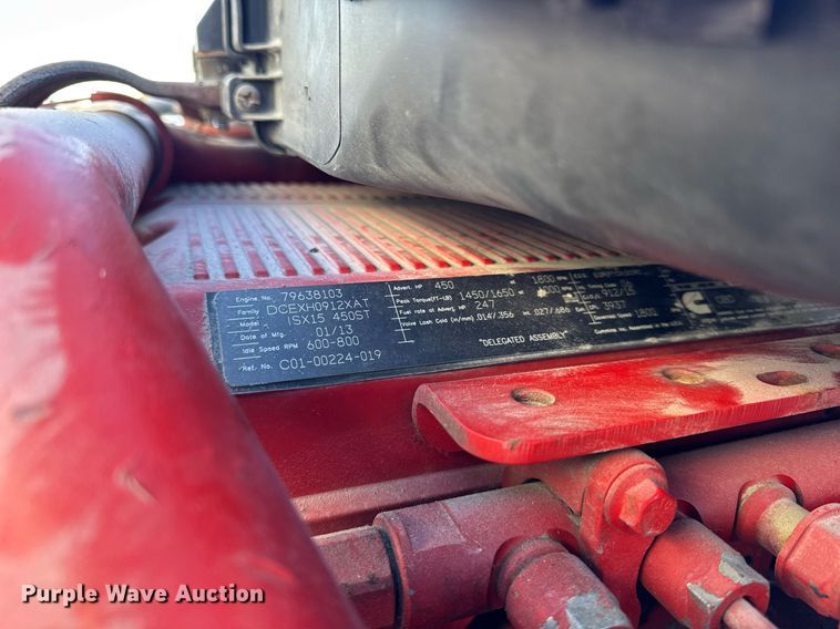 image for item DH9763 2014 Freightliner Cascadia semi truck