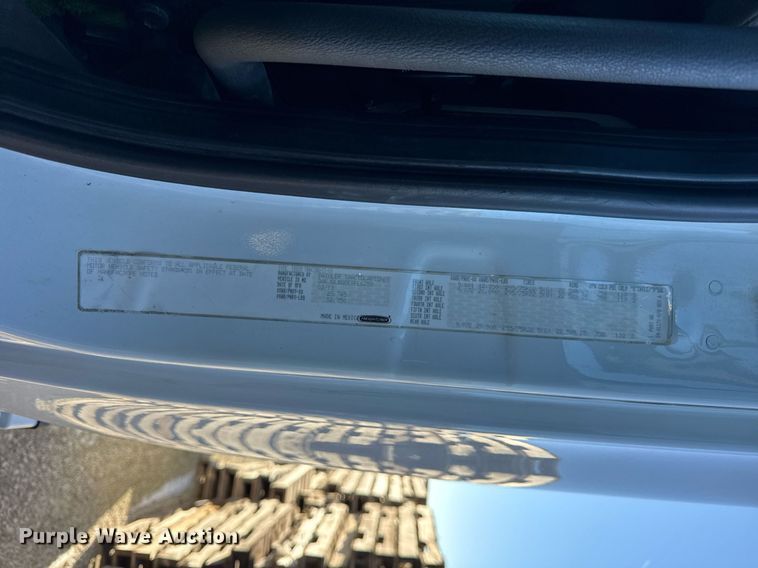 image for item DH9763 2014 Freightliner Cascadia semi truck