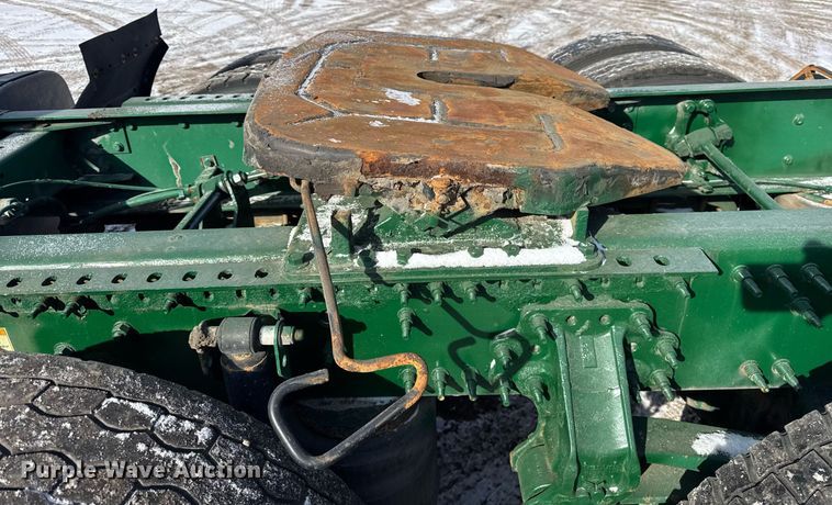 image for item DH9776 2012 Volvo VN Series semi truck