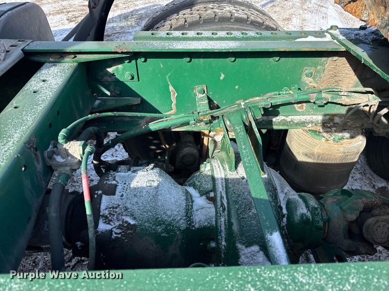 image for item DH9776 2012 Volvo VN Series semi truck