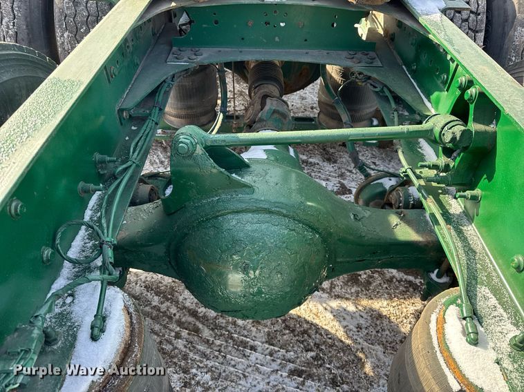 image for item DH9776 2012 Volvo VN Series semi truck