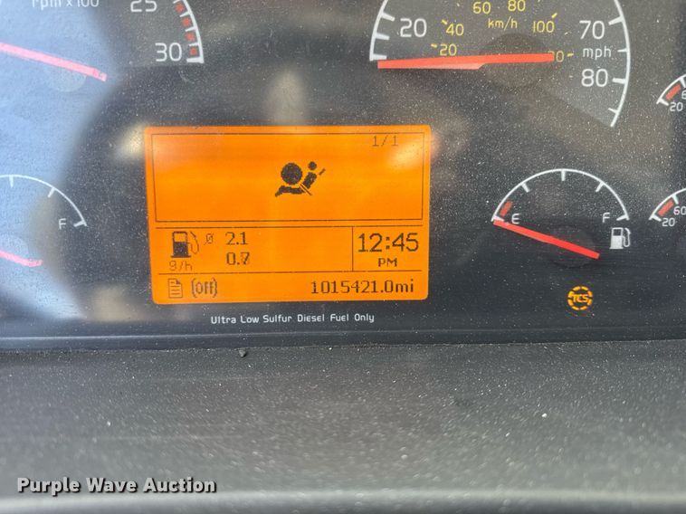 image for item DH9776 2012 Volvo VN Series semi truck