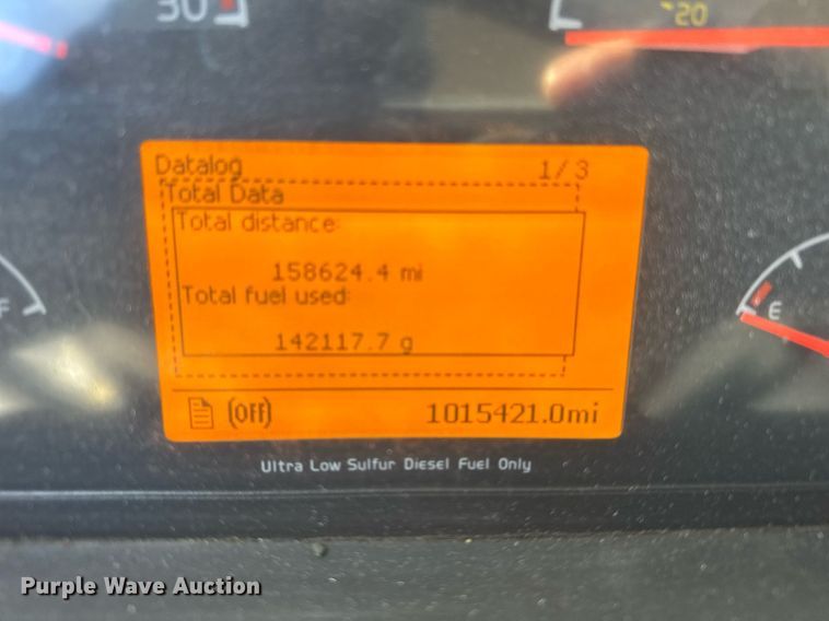 image for item DH9776 2012 Volvo VN Series semi truck