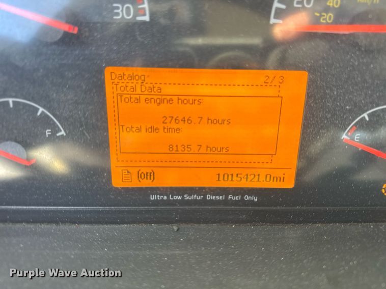 image for item DH9776 2012 Volvo VN Series semi truck