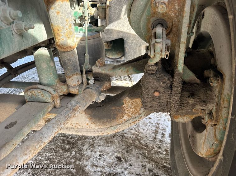 image for item DH9776 2012 Volvo VN Series semi truck