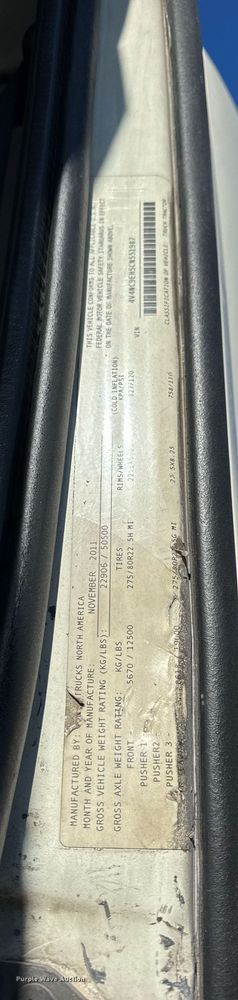 image for item DH9776 2012 Volvo VN Series semi truck