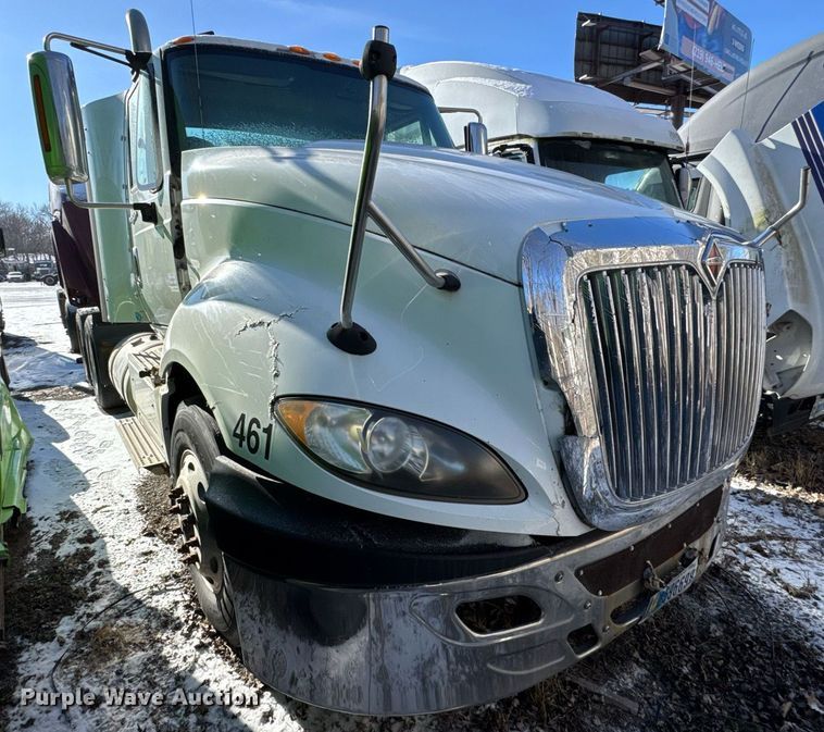 image for item DH9778 2014 International ProStar Plus 122 semi truck