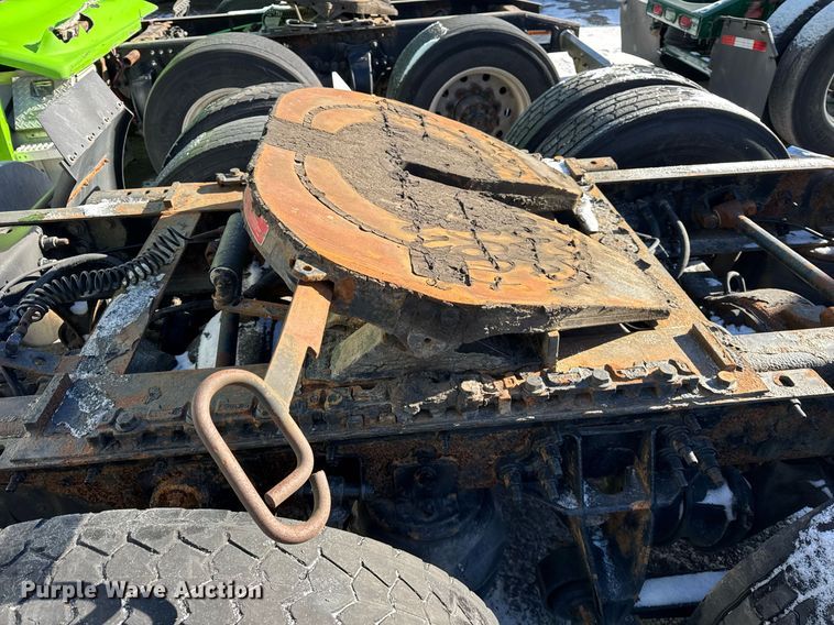 image for item DH9778 2014 International ProStar Plus 122 semi truck