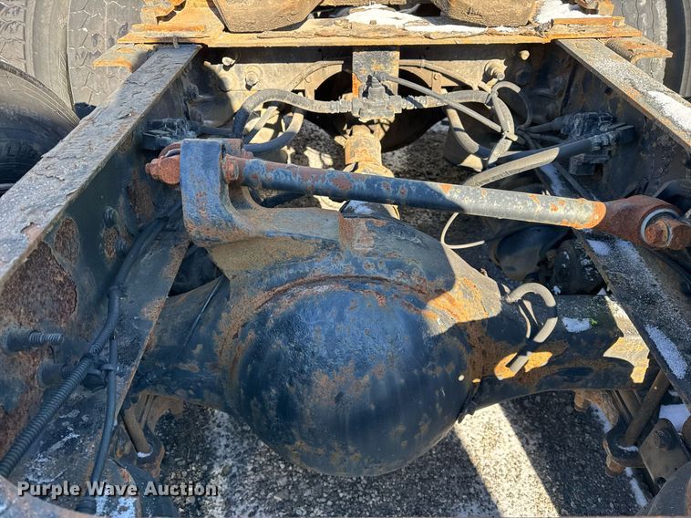 image for item DH9778 2014 International ProStar Plus 122 semi truck