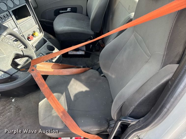 image for item DH9778 2014 International ProStar Plus 122 semi truck