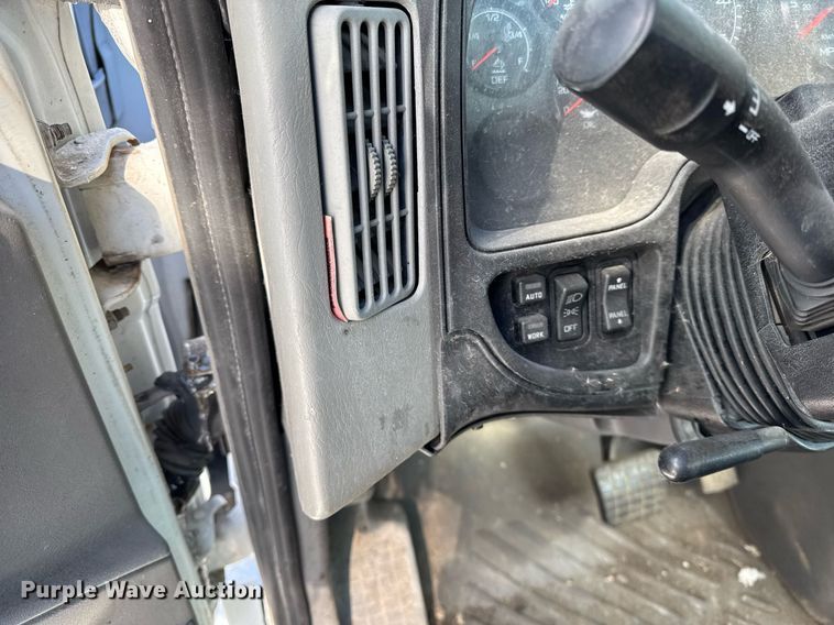 image for item DH9778 2014 International ProStar Plus 122 semi truck