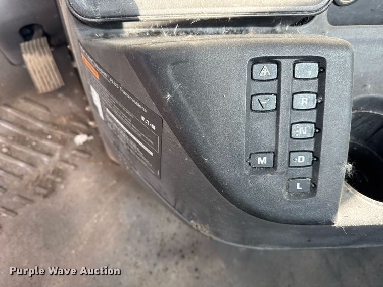 image for item DH9778 2014 International ProStar Plus 122 semi truck