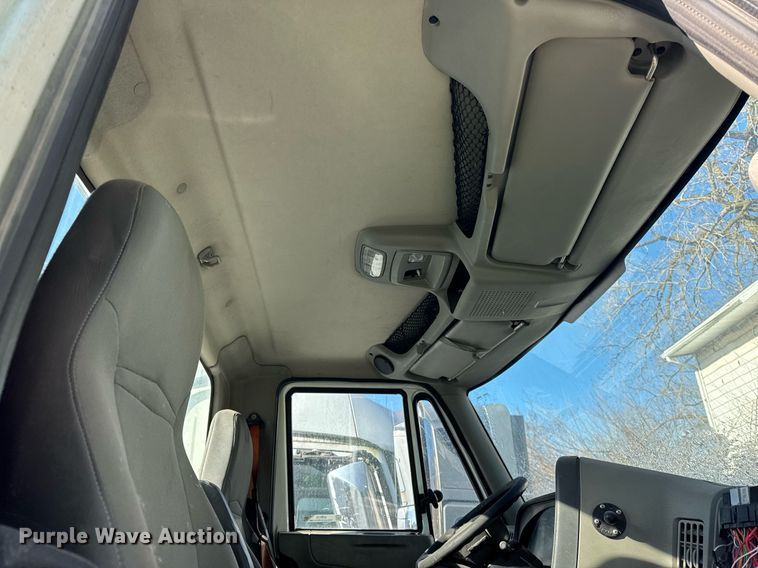 image for item DH9778 2014 International ProStar Plus 122 semi truck