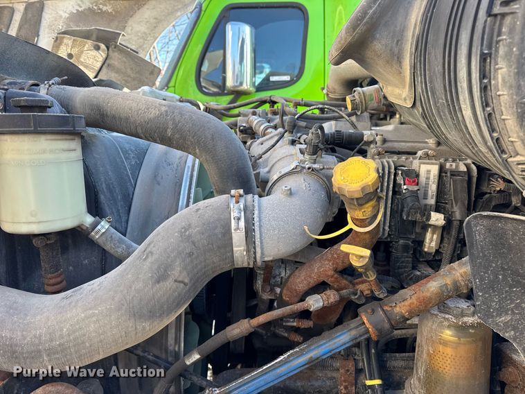 image for item DH9778 2014 International ProStar Plus 122 semi truck