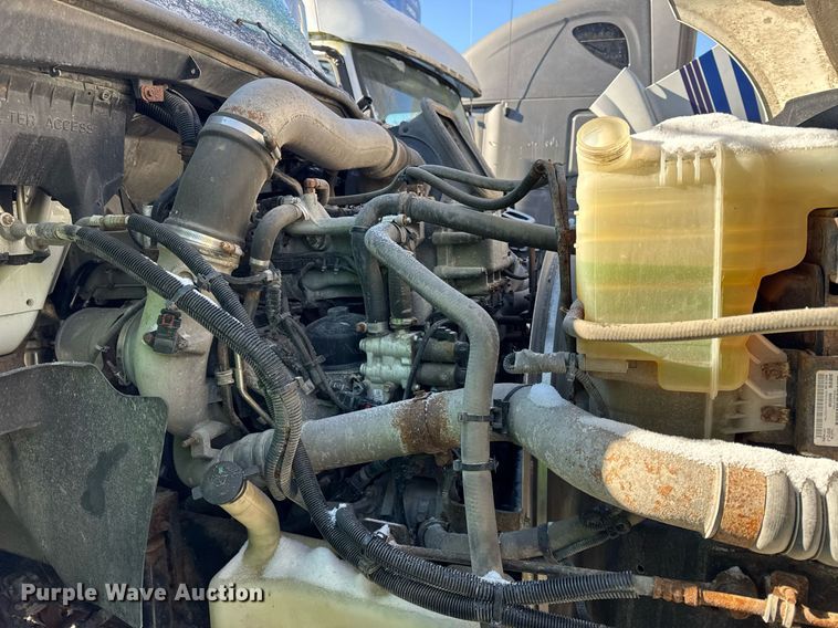 image for item DH9778 2014 International ProStar Plus 122 semi truck