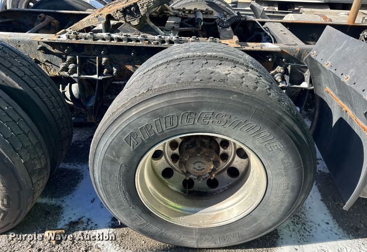 image for item DH9778 2014 International ProStar Plus 122 semi truck