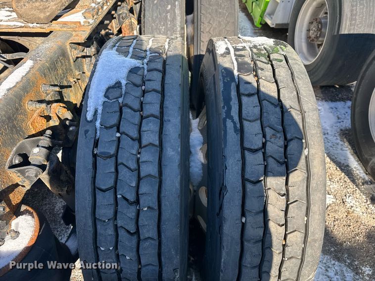 image for item DH9778 2014 International ProStar Plus 122 semi truck