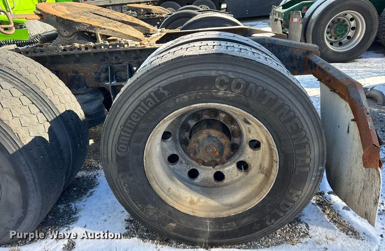 image for item DH9778 2014 International ProStar Plus 122 semi truck