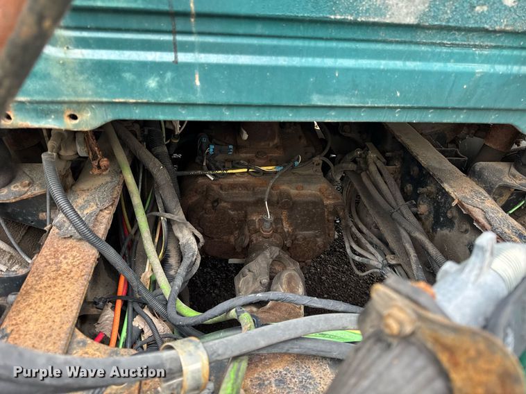 image for item DH9779 2009 Mack CXU612 semi truck