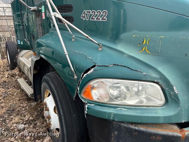 image for item DH9779 2009 Mack CXU612 semi truck