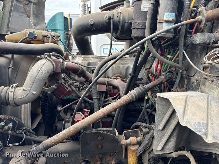 image for item DH9779 2009 Mack CXU612 semi truck